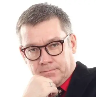 Диктор Петеляев Андрей